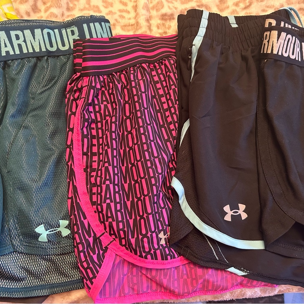 Women’s Under Armour Shorts Set - 7 pair- in Black, Pink, Gray and Teal